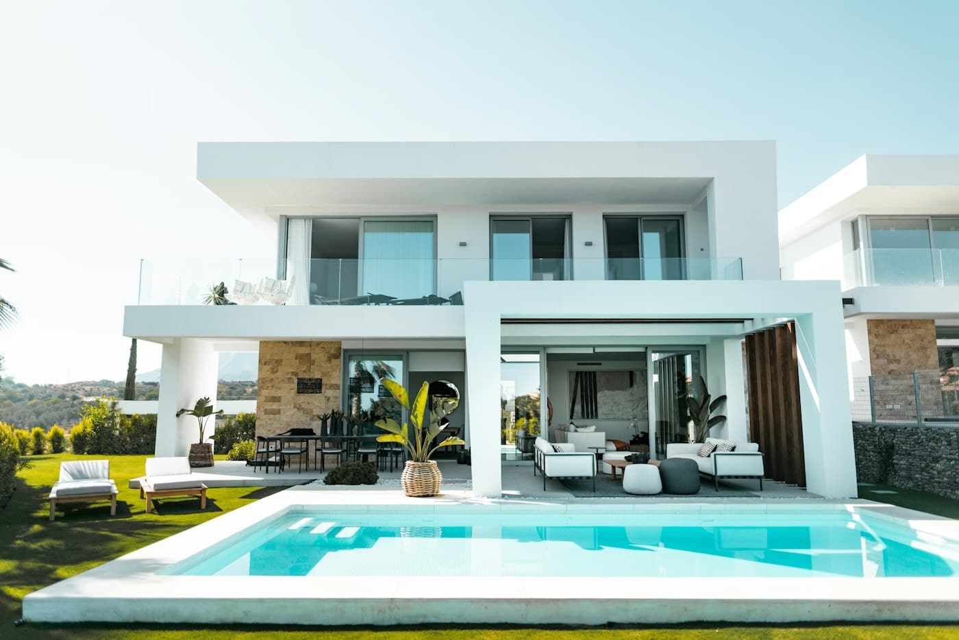 Contemporary retreat opening onto an intimate pool terrace